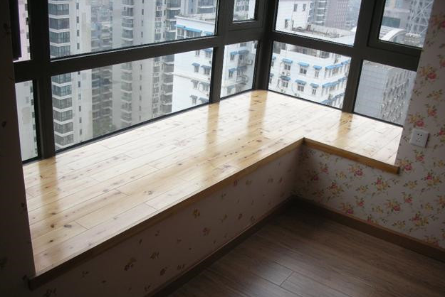 实木飘窗台面—实木飘窗台面与石材飘窗台面特点介绍