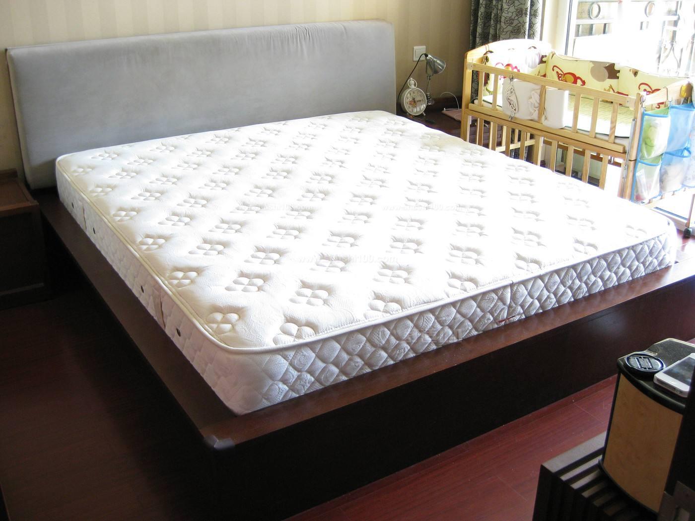 怎样选购床垫-怎样选购合适的床垫 - 舒适100网