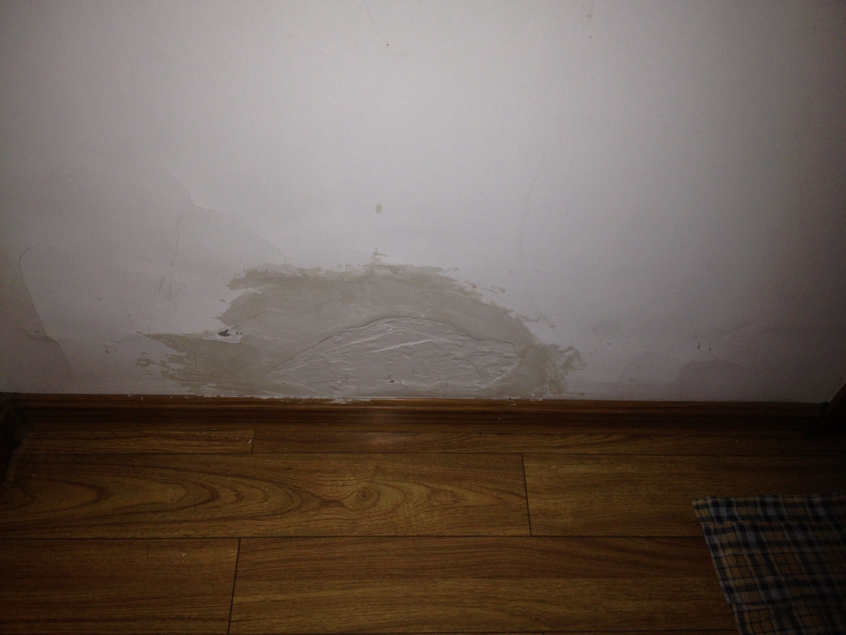 卫生间墙壁漏水—卫生间墙壁漏水怎么办