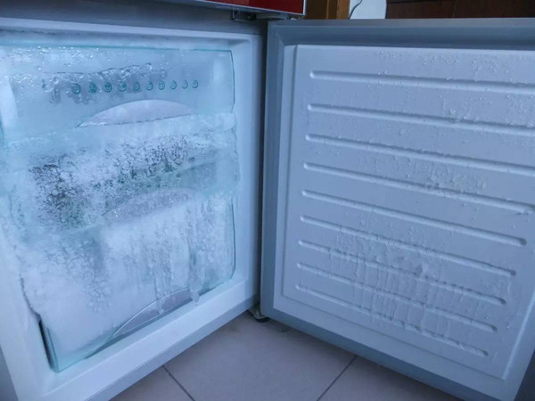 冰箱快速除霜的办法—冰箱快速除霜的方法有哪些