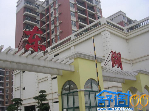 武汉东湖庭院中央空调配置壁挂炉工程案例—这个冬天不怕冷