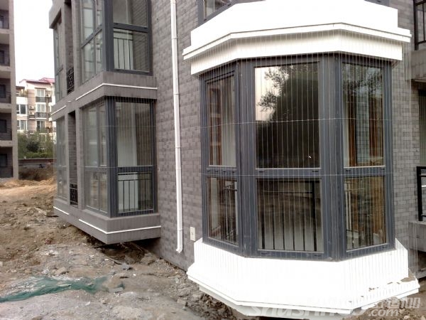 网状防盗窗—不锈钢和网状防盗窗的比对