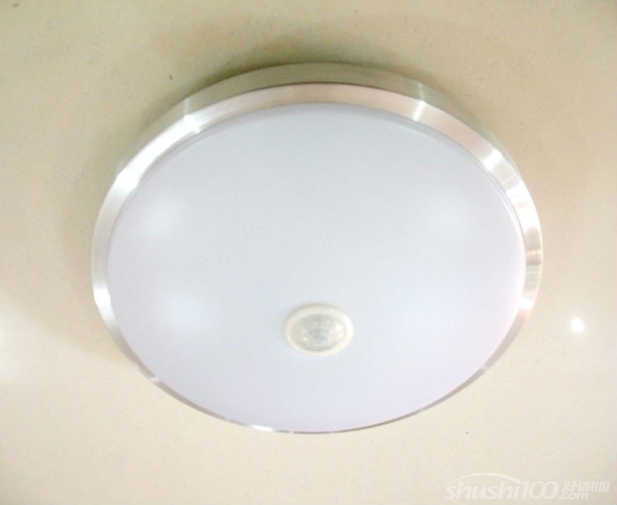 洗手间吸顶灯——洗手间吸顶灯的安装方案
