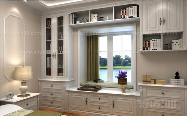 客厅飘窗柜子—客厅飘窗柜子的台面材质和设计技巧
