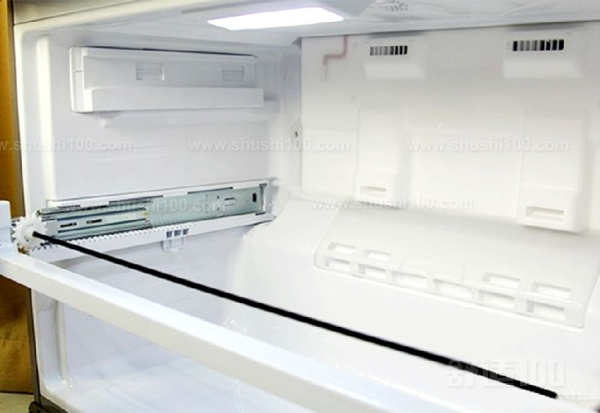 直冷冰箱自动除霜—直冷冰箱和风冷冰箱谁更好？