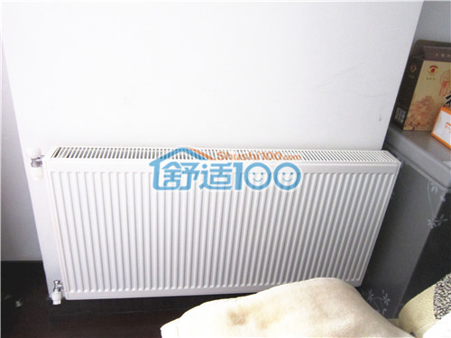 武汉暖气片安装工程-直击铁路小区老房暖气片安装现场