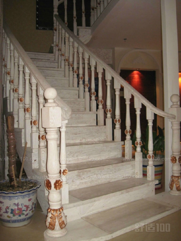 旋转楼梯别墅—别墅旋转楼梯的设计要素