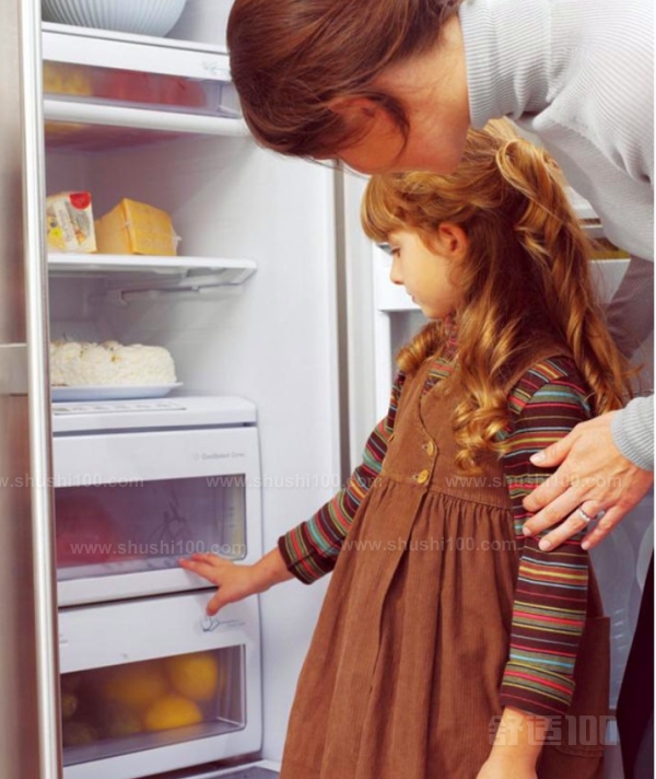 冰箱边缘漏电—冰箱边缘漏电原因和处理方法