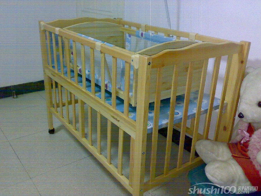 婴儿床带摇篮-为什么要选有摇篮的婴儿床