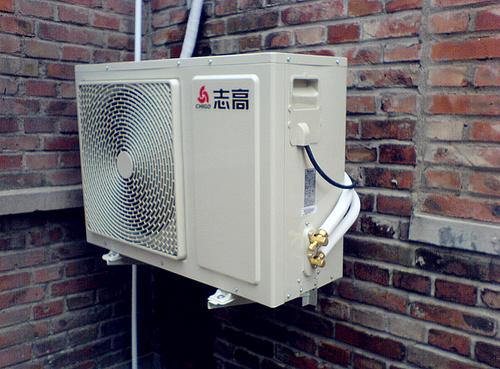 空调外机制热漏水原因—为什么空调外机制热漏水