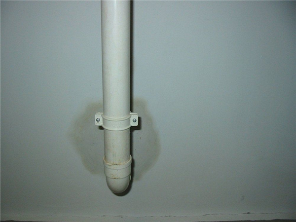 卫生间水管漏水怎么办—如何选购卫生间水管