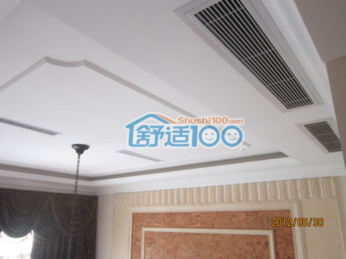 客厅中央空调安装近图-大气十足的长条形出风口