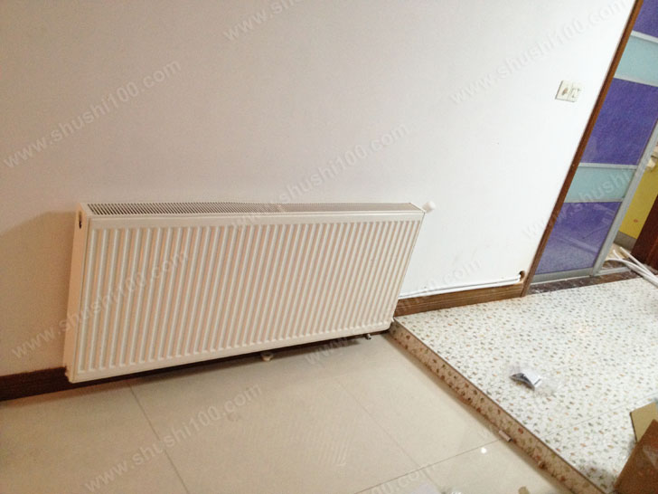 暖气片安装效果图 明装暖气片提升家居装修档次