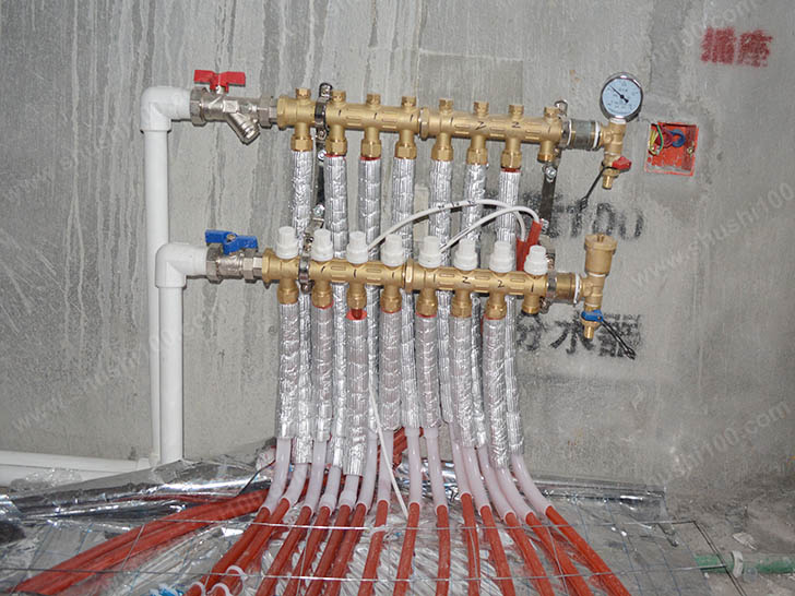 地暖安装 分集水器安装规范