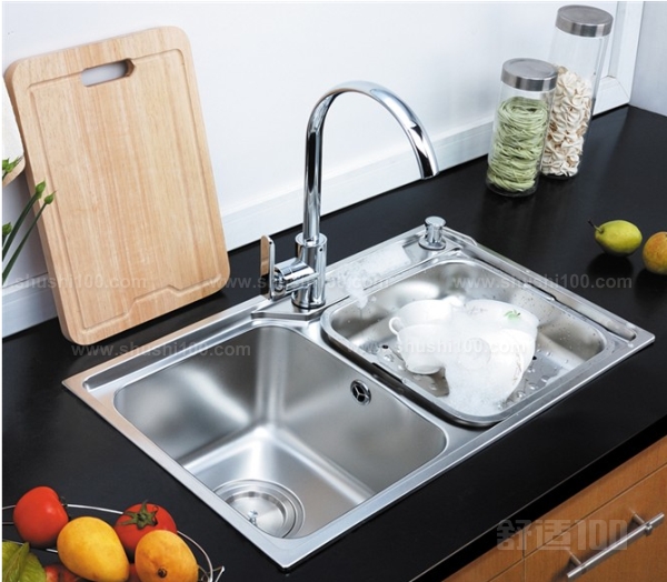 厨房水槽怎么拆—厨房水槽水龙头拆卸方法介绍
